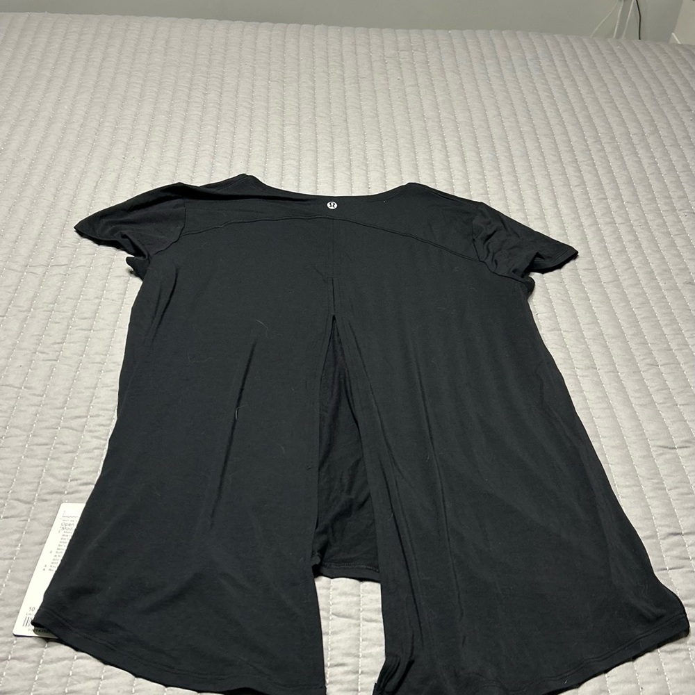lululemon athletica Black Short Sleeve Tee - Picture 2 of 4